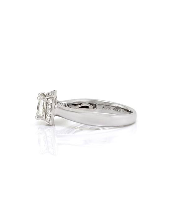 1.00ct VVS2, J GIA Certified Princess Cut Diamond Engagement Ring in Platinum